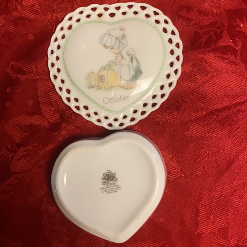 October dish*tissue box cover+❄️ ornament 3.5x2”👗 - Picture 6 of 16